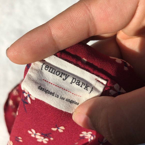 Red Blouse - Picture 4 of 9